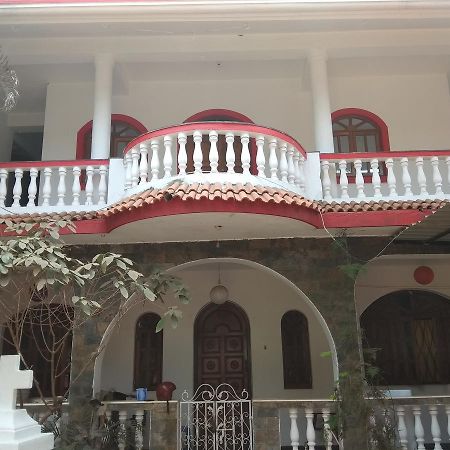 Hayden Guest House Калангут Экстерьер фото